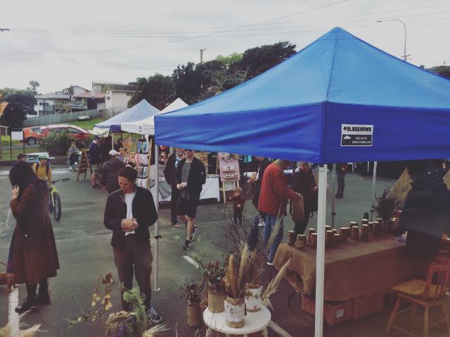 The Sunday market is on!